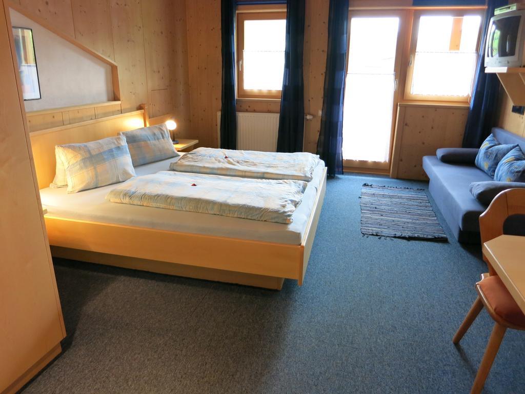 Ferienwohnungen Marchanger ニーデラウ 部屋 写真